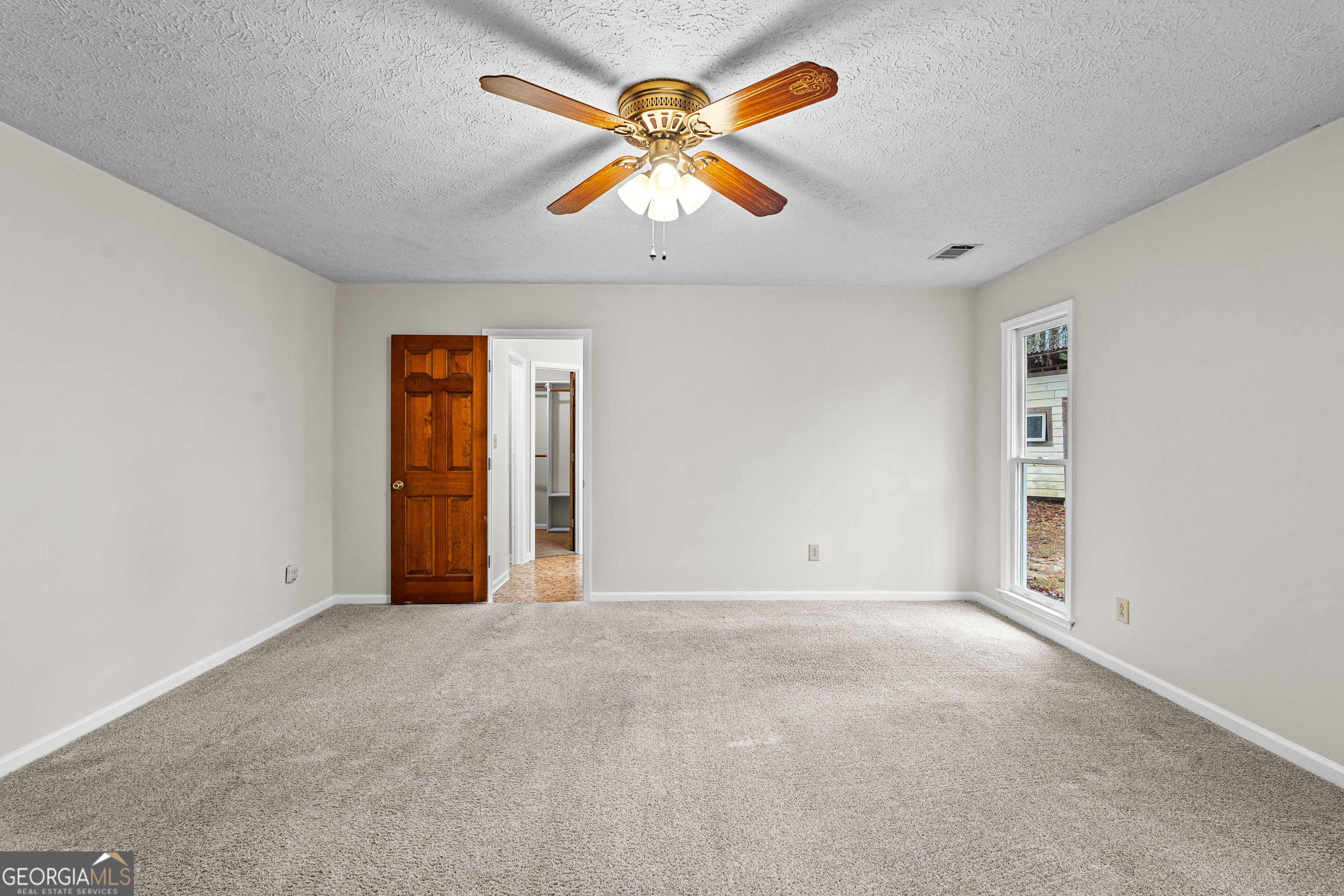 Fayetteville, Georgia 30215, United States, 3 Bedrooms Bedrooms, ,3 BathroomsBathrooms,Residential,Active,252132