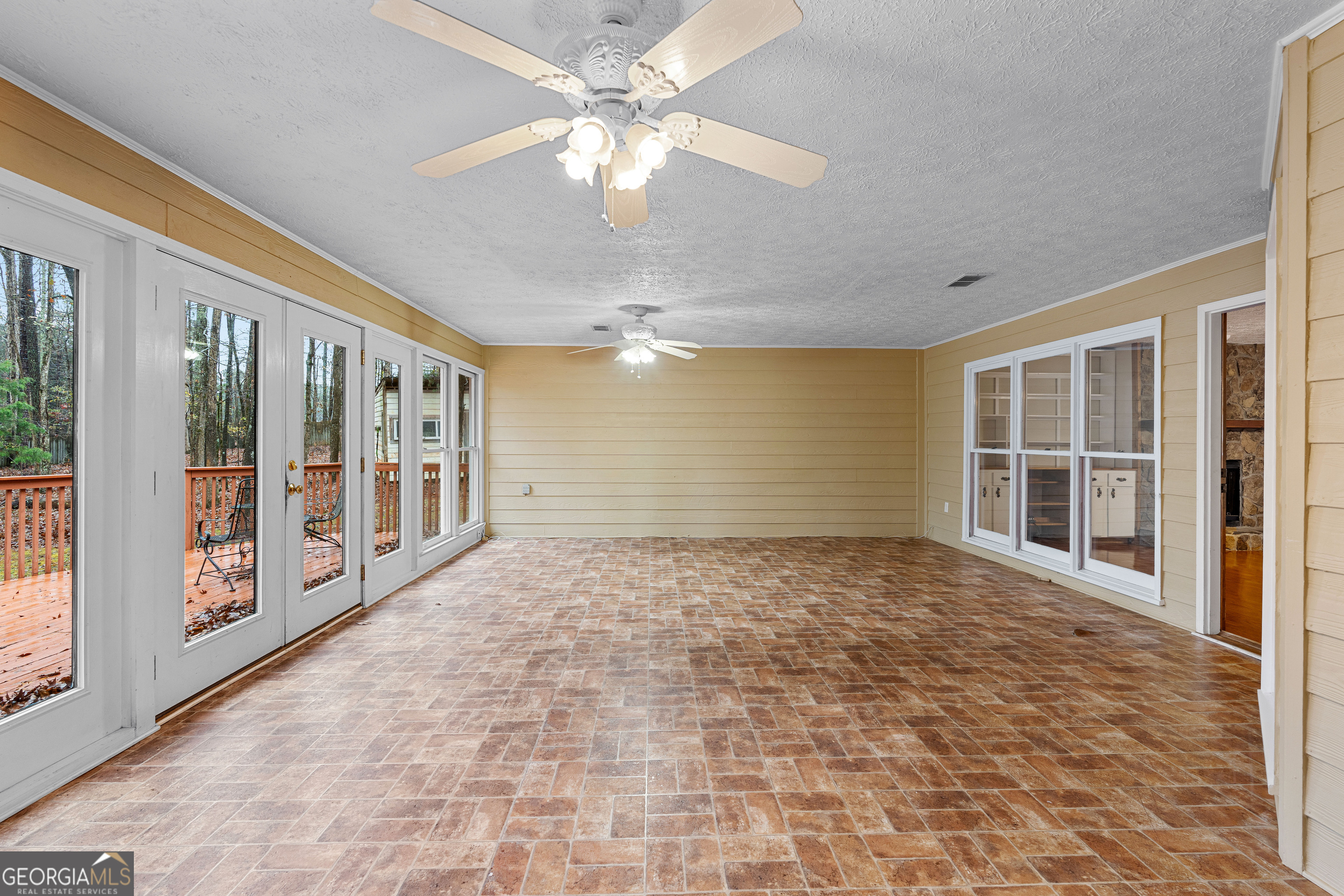 Fayetteville, Georgia 30215, United States, 3 Bedrooms Bedrooms, ,3 BathroomsBathrooms,Residential,Active,252132