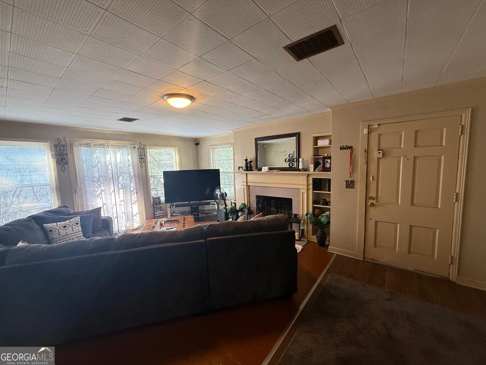 1184 Edna PL
