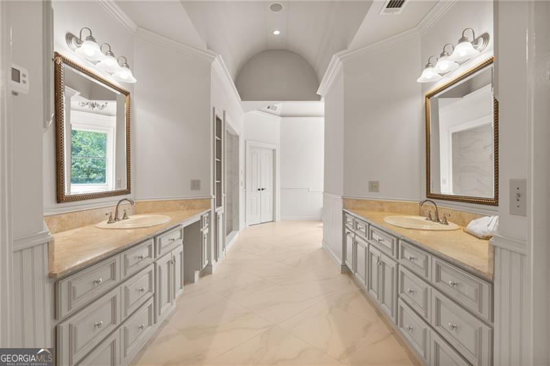 Malone's Pond - Residential