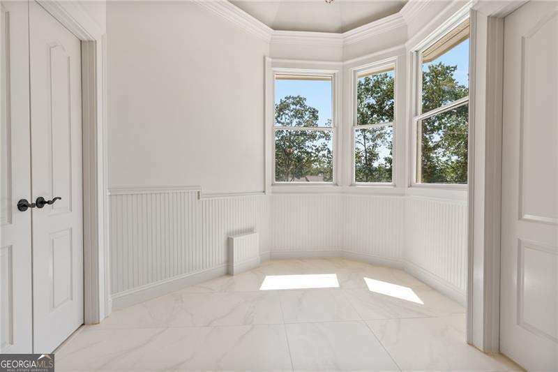 Malone's Pond - Residential