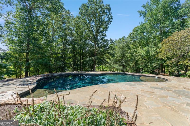 Malone's Pond - Residential