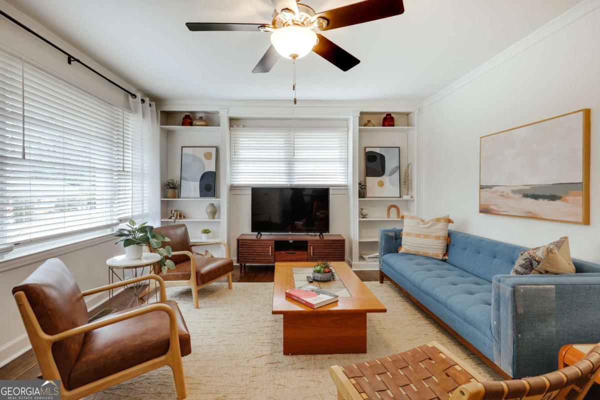 578 Woodland Hills DR