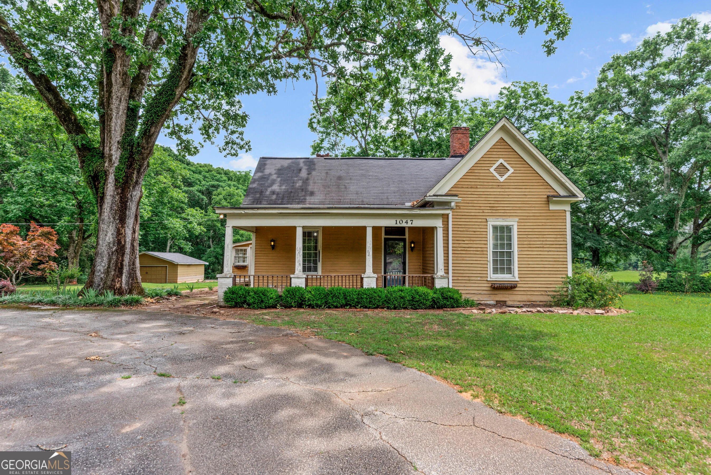1047 Dixie Road