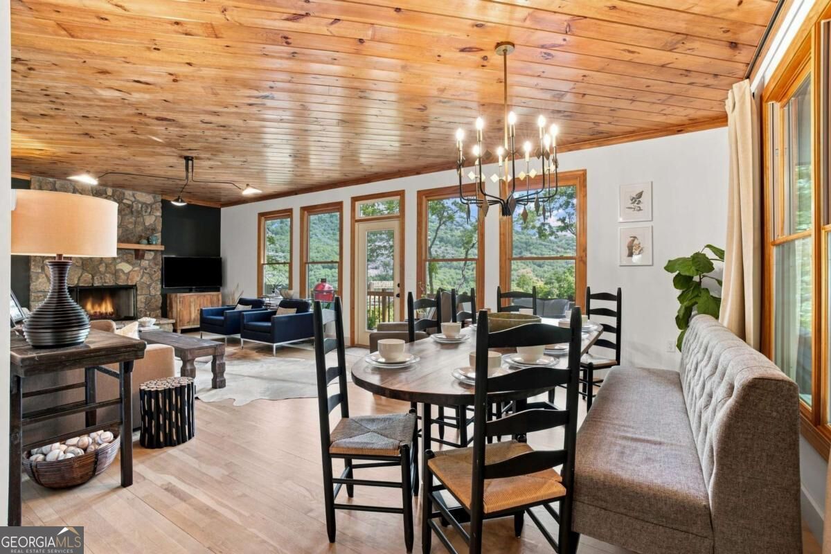 676 Alpine DR