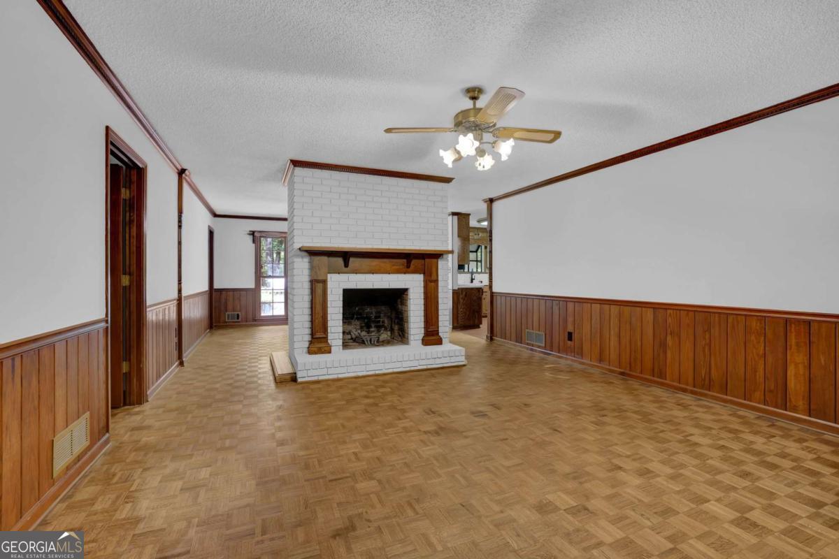 6896 Heardsville RD