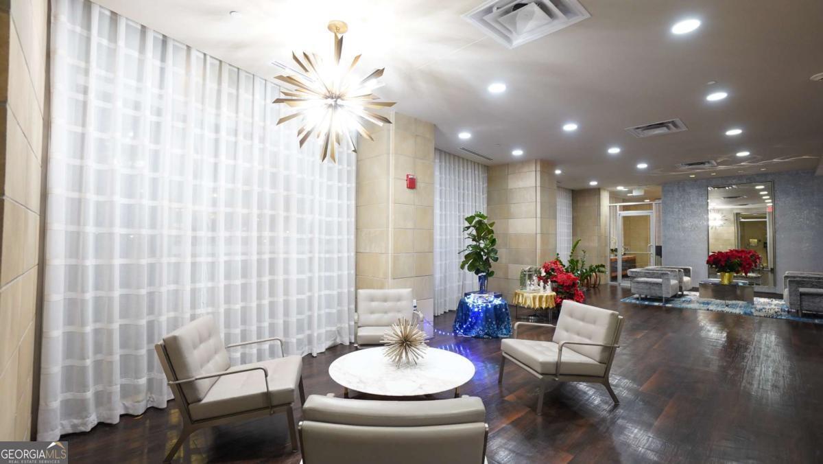 4561 Olde Perimeter WAY 608