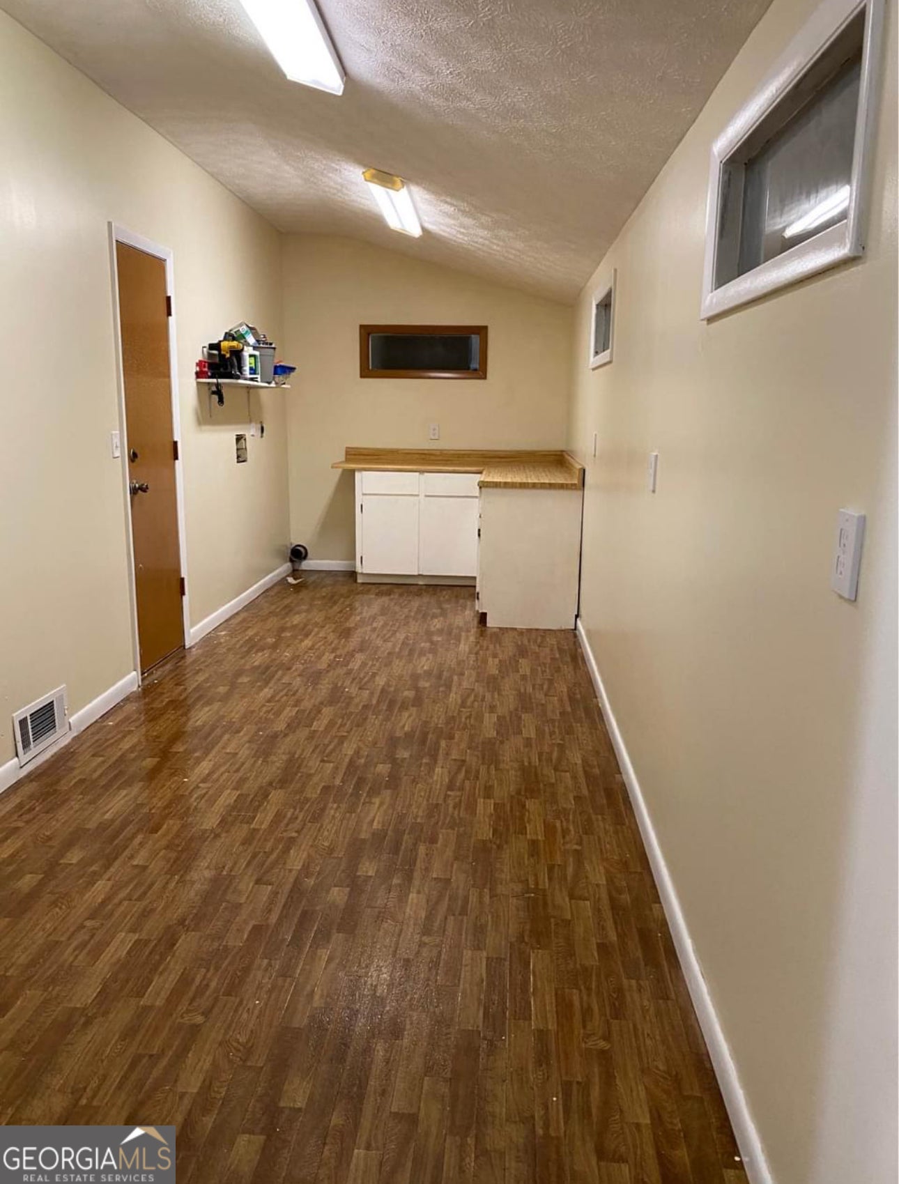 103 Jones PL