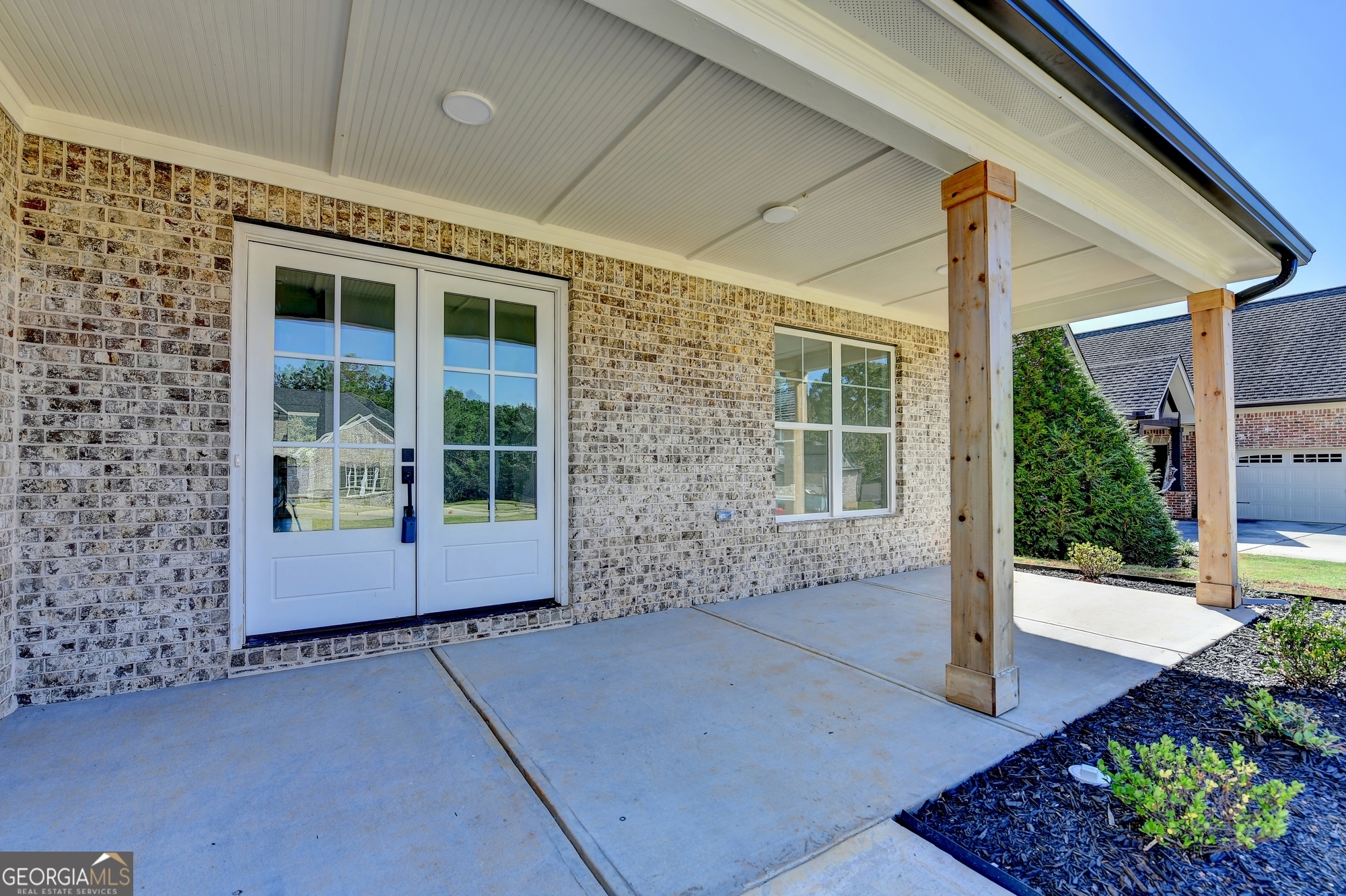 5643 Meadow View DR