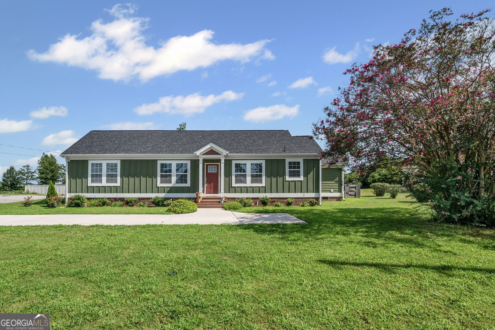 This beautifully remodeled ranch style home features 3 bedrooms/ 2 full baths, stainless steel appliances, granite countertops, and includes a huge fenced backyard perfectly designed to meet your modern lifestyles needs. Nestled on over half an acre, the property provides the perfect blend of comfort and space. Ideally located just minutes from downtown Newnan and within walking distance to the city's vibrant center, this home effortlessly combines charm, convenience, and contemporary living. Welcome Home!!