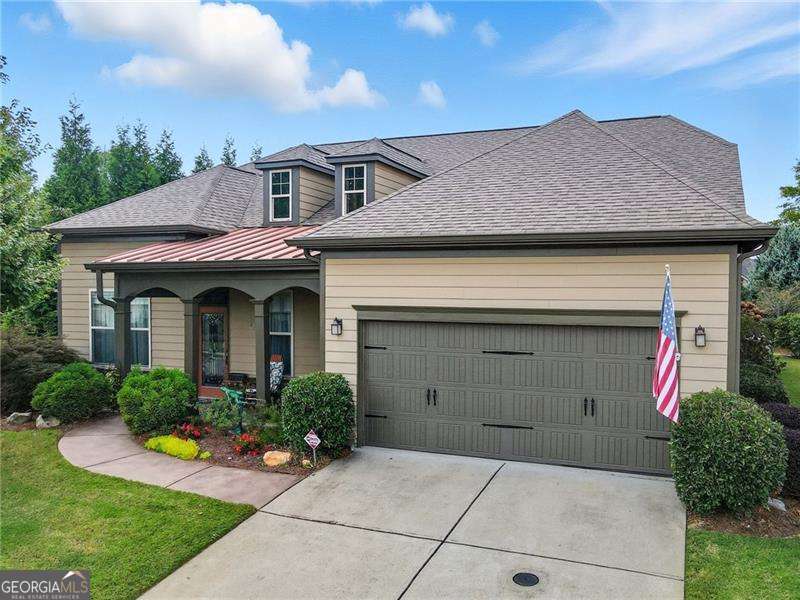 633 Hemlock TRL