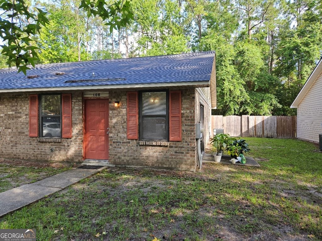Photo of 108 E Lakemont Drive, Kingsland, GA 31548 (MLS # 10771308)