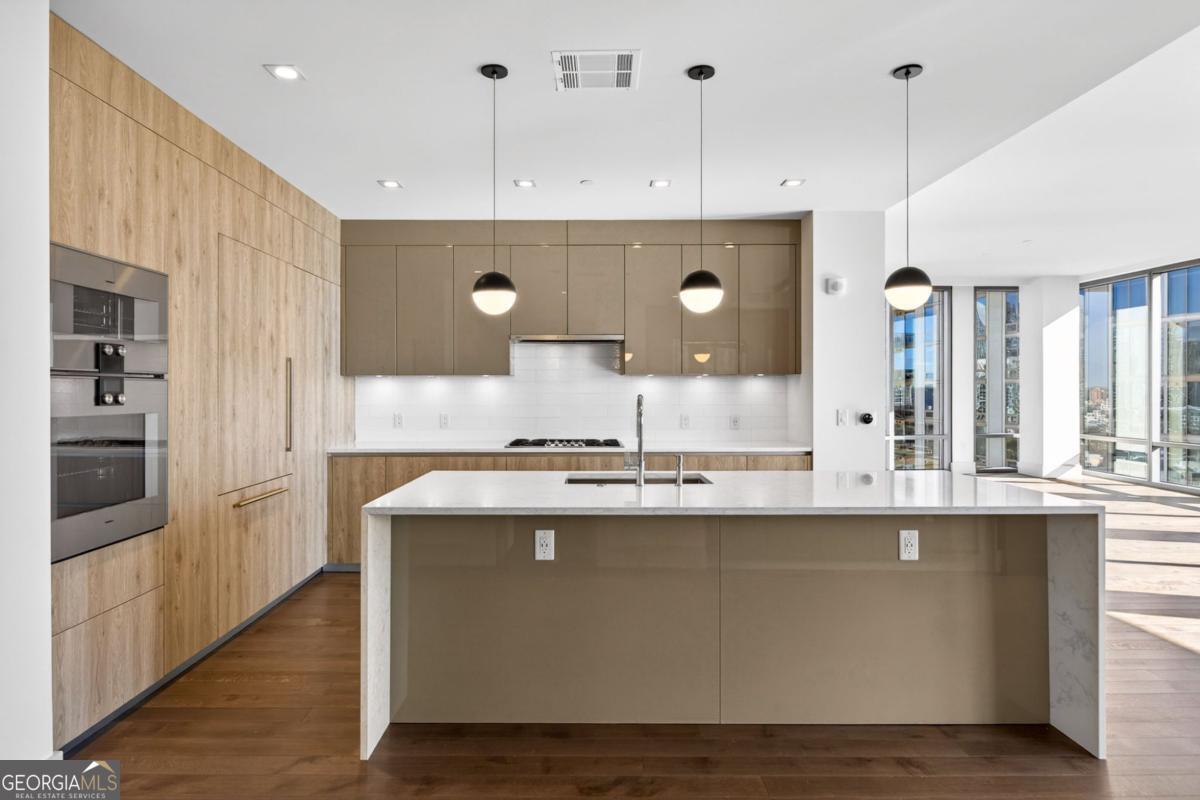 3107 Peachtree RD NE 1504