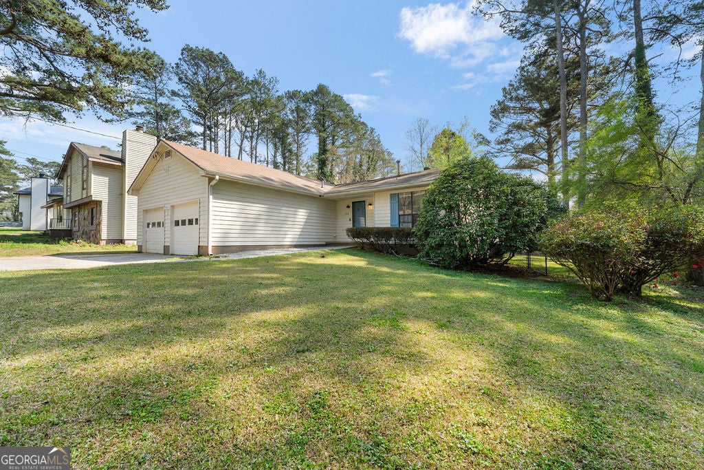 528 Raintree DR