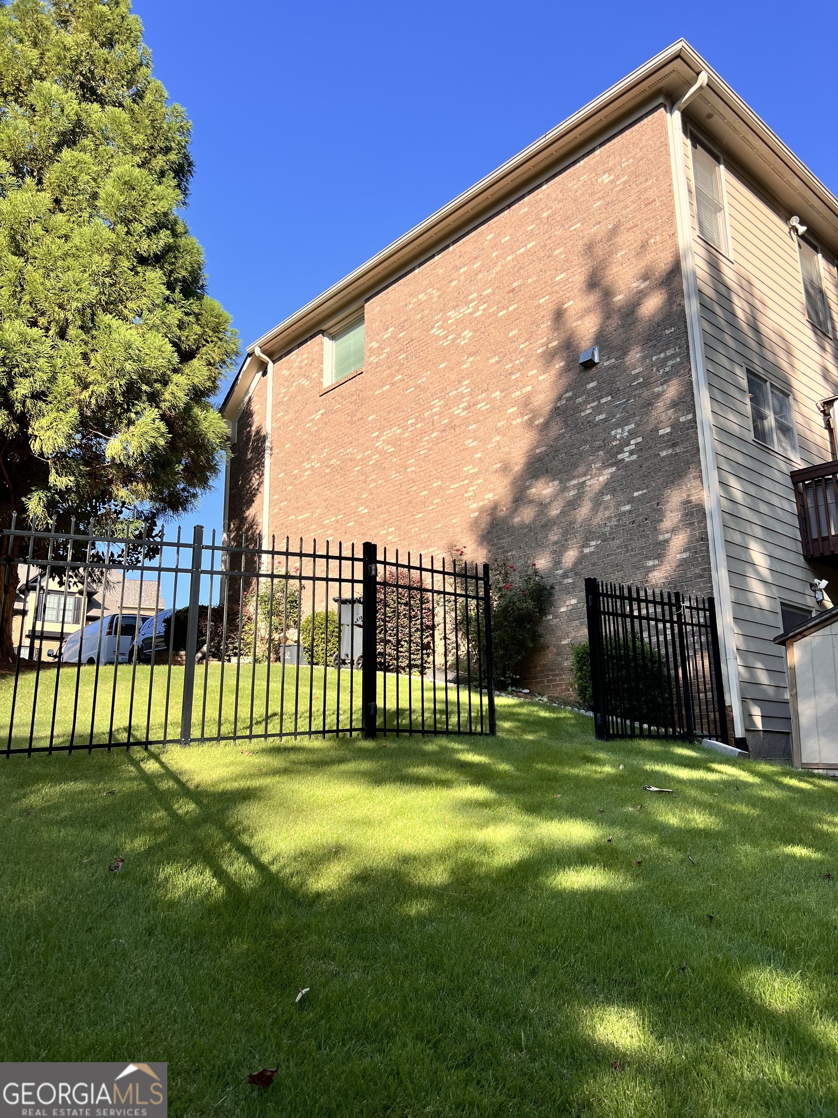 2818 Willowstone DR