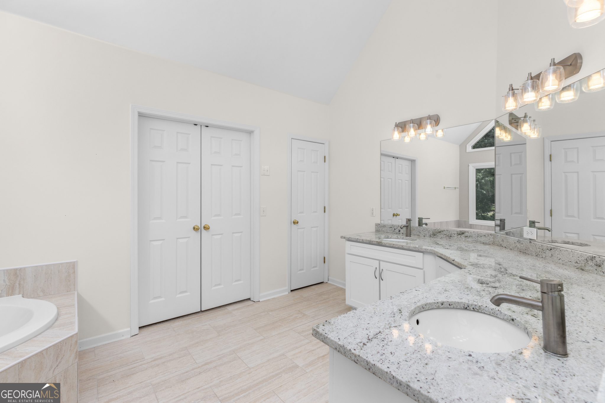 Oxford Lakes - Residential