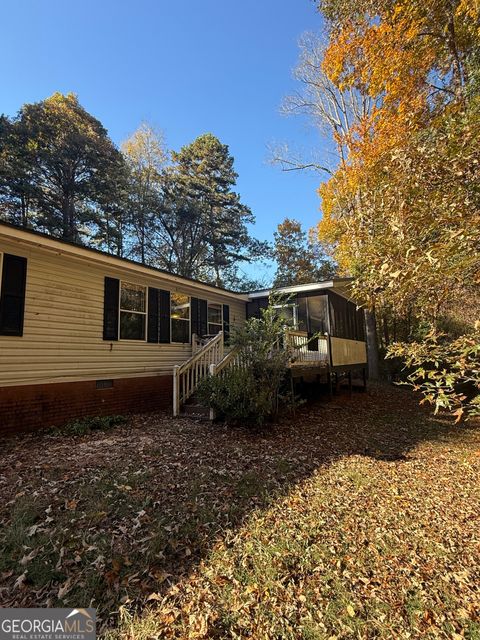 Photo of 67 Forest Lake Circle Road, Pendergrass, GA 30567 (MLS # 10643996)