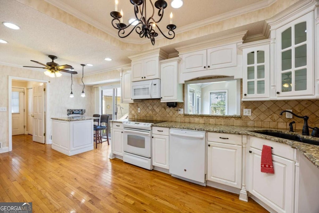 Photo of 1977 Johnson Ferry Road, Marietta, GA 30062 (MLS # 10843933)