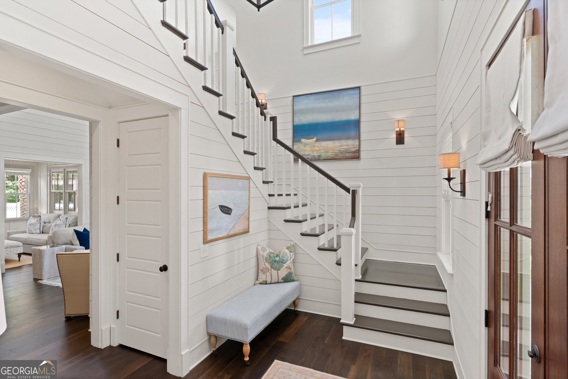 31 Frederica Oaks LN