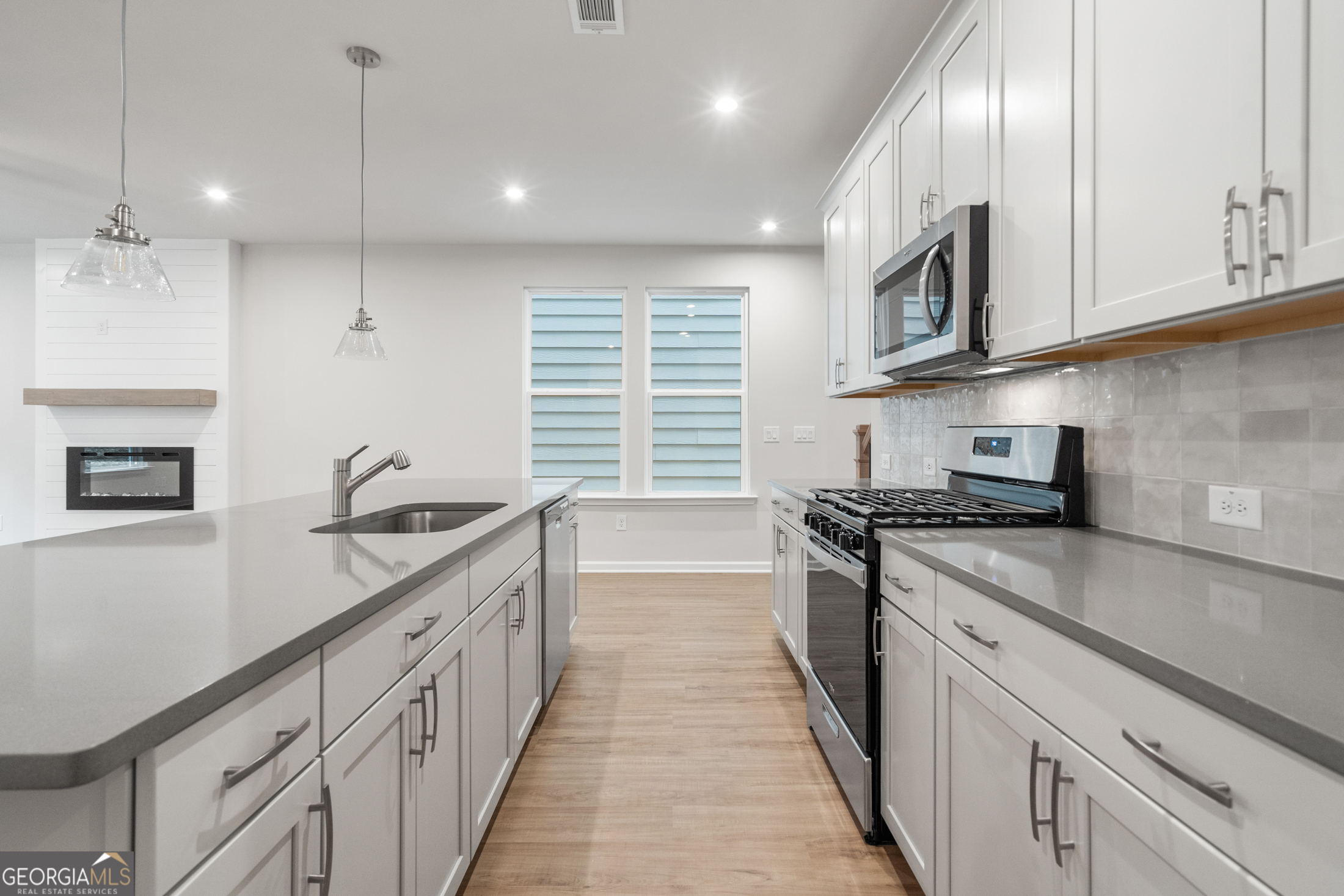 702 Smokey Quartz WAY