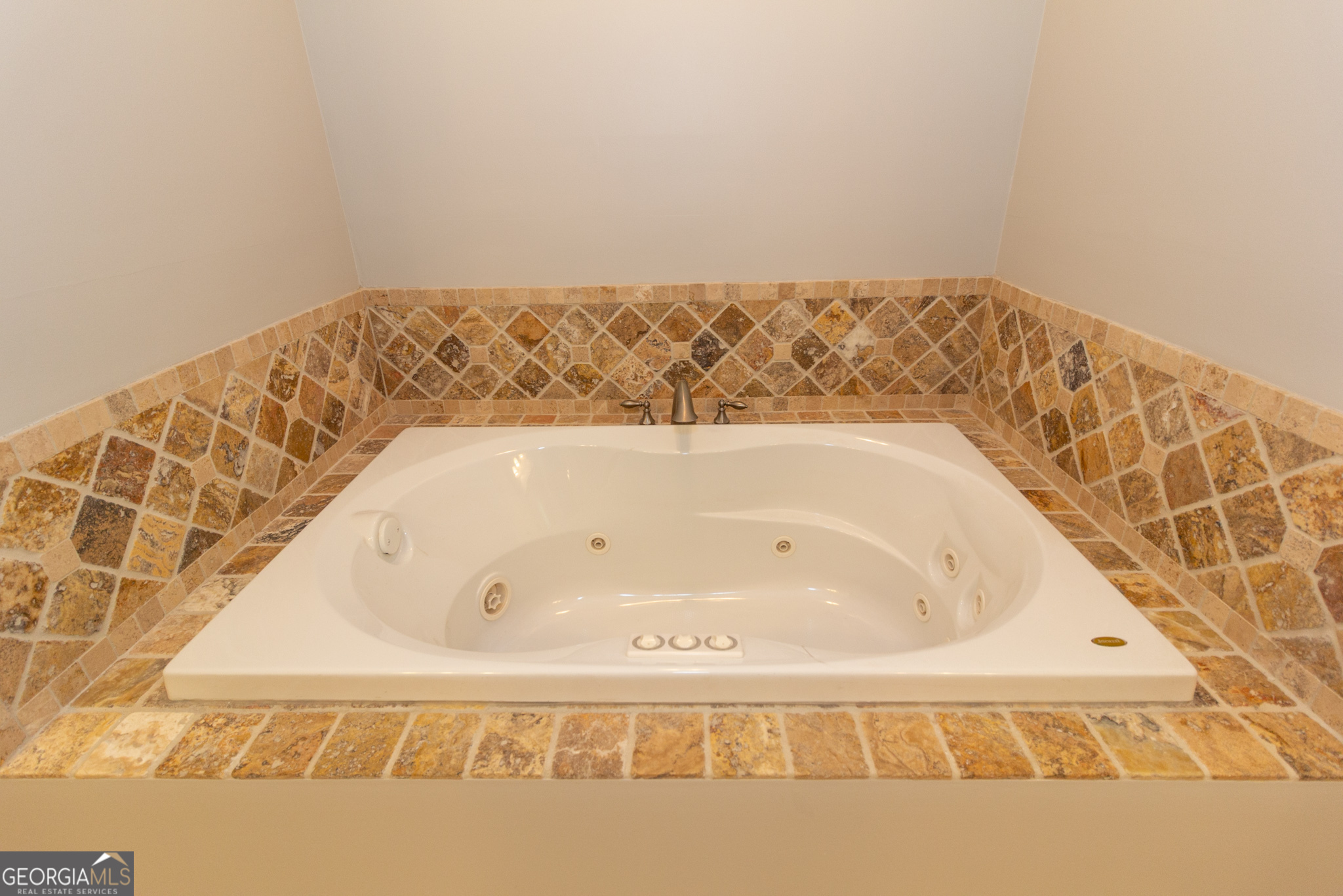 Fayetteville, Georgia 30215, United States, 3 Bedrooms Bedrooms, ,2 BathroomsBathrooms,Residential,Active,151302