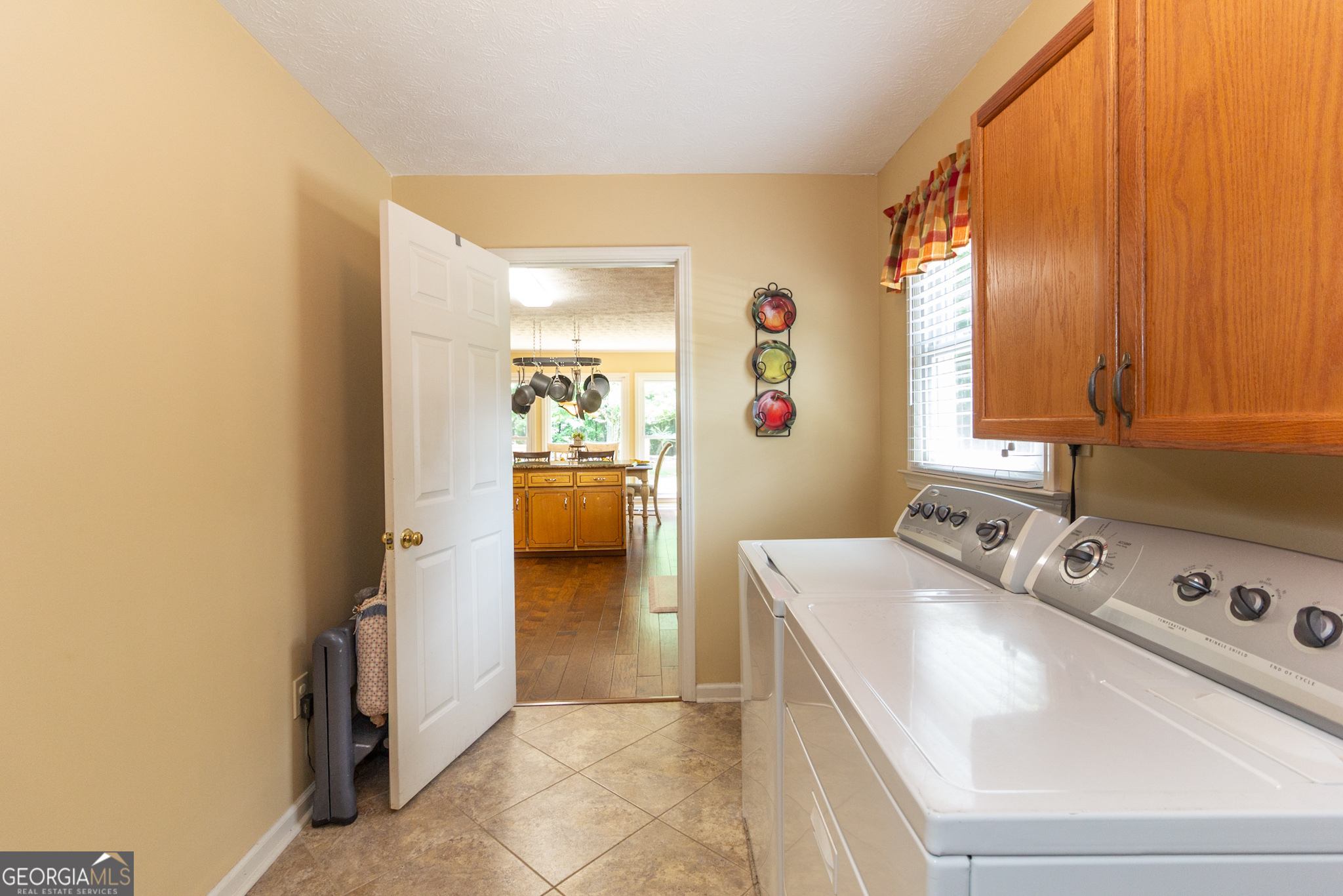 Fayetteville, Georgia 30215, United States, 3 Bedrooms Bedrooms, ,2 BathroomsBathrooms,Residential,Active,151302