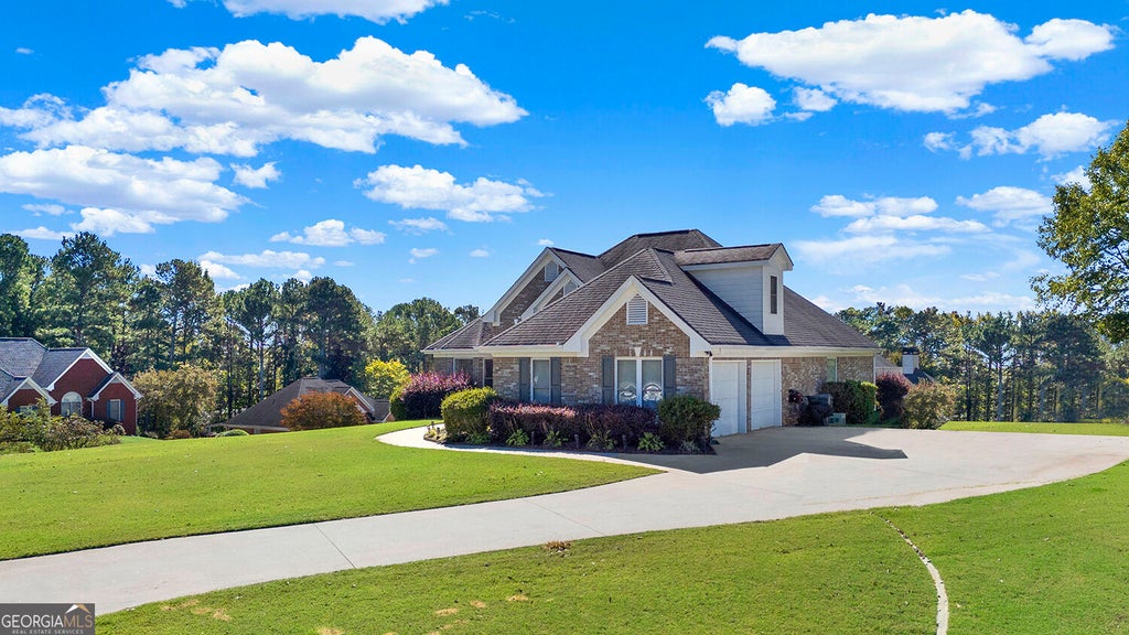 Photo of 901 Old Barker Place, Loganville, GA 30052 (MLS # 10872222)