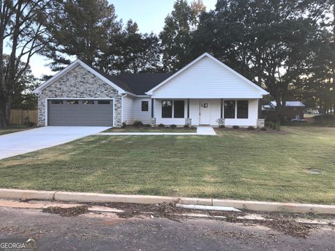 1203 22nd Place Valley AL 36854