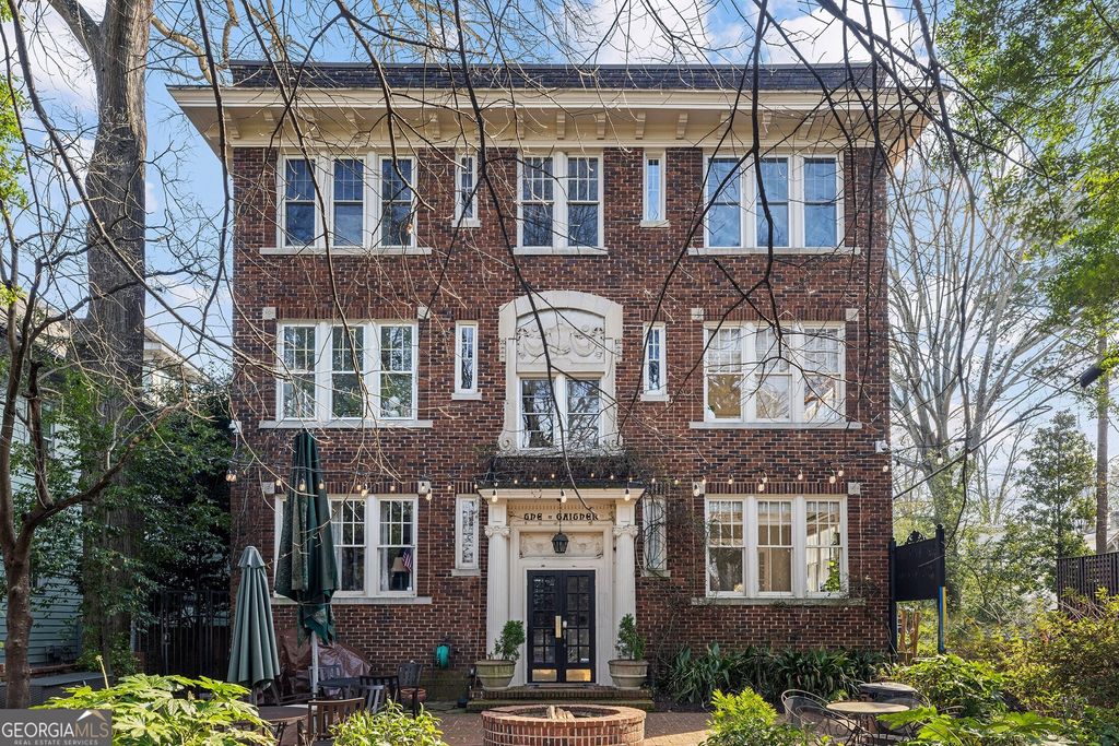 Photo of 301 10th Street NE #2, Atlanta, GA 30309 (MLS # 10705368)