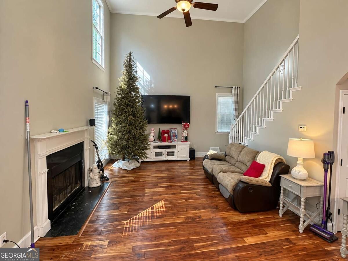 132 Hillbrooke CT