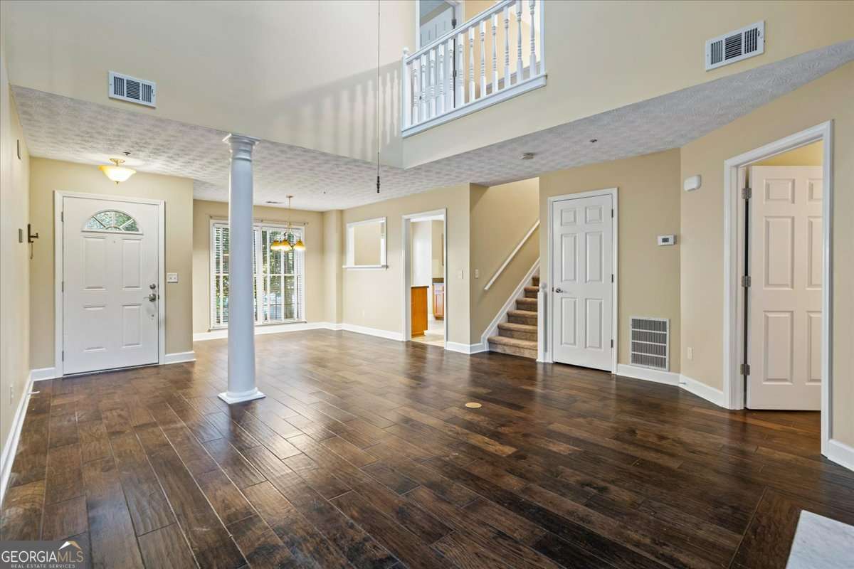 Camden Pond - Residential