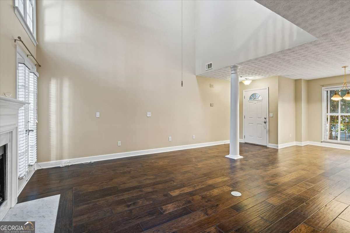 Camden Pond - Residential