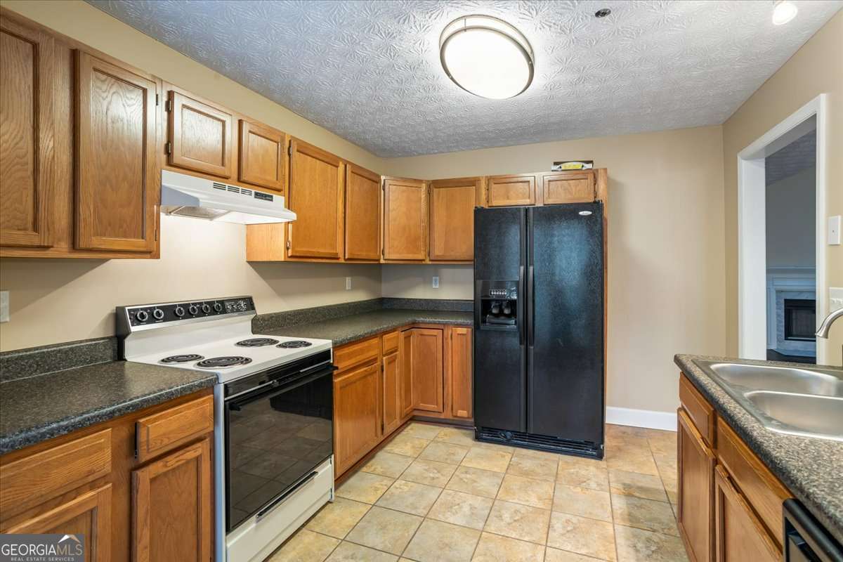 Camden Pond - Residential