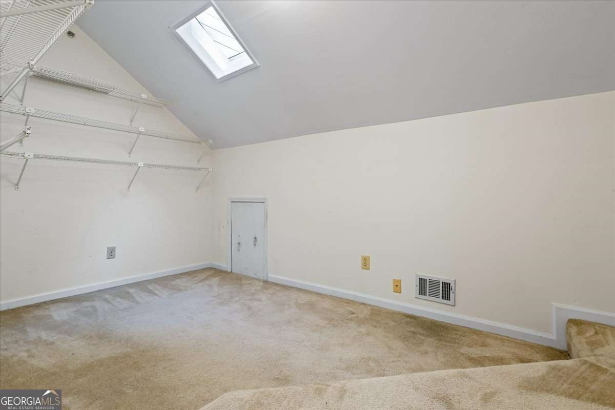 Camden Pond - Residential