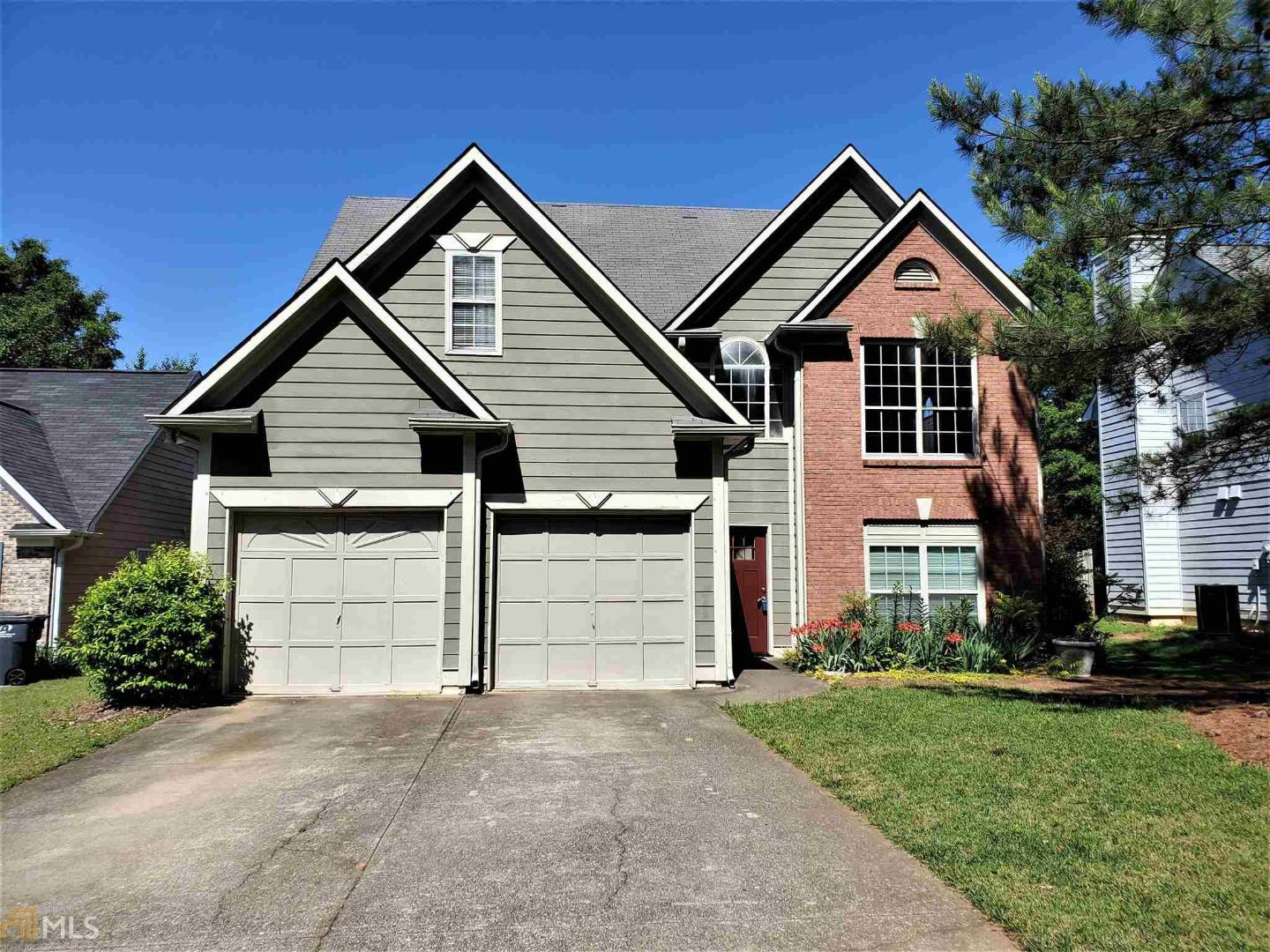 Nice 4 bedroom home with huge back yard. Affordably priced and move in ready. Enjoy the Camp Creek Green-Way Trail walking paths, from the community entrance! Come see this home today. Owner is a licensed GA real estate agent.