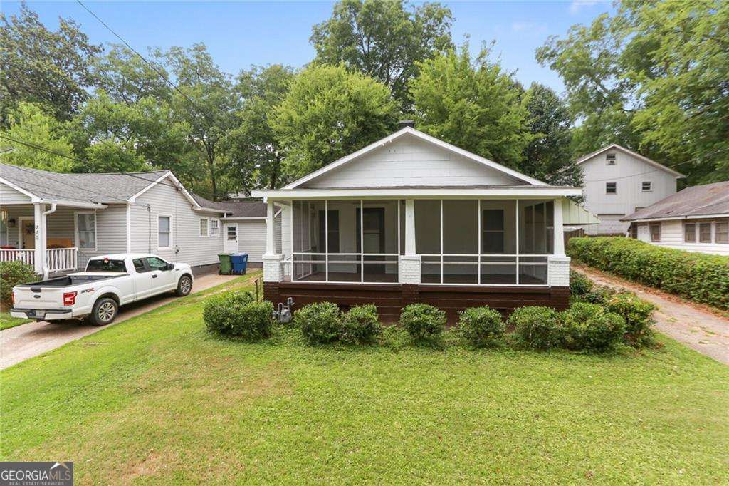 Photo of 776 Bellemeade Avenue, Atlanta, GA 30318 (MLS # 10691146)