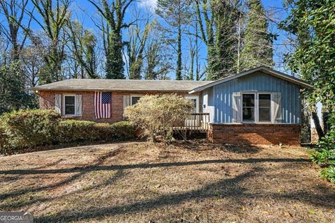 Photo of 3341 Vandiver Drive, Marietta, GA 30066 (MLS # 10658430)
