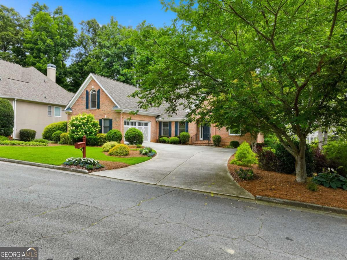 1085 Waterbury Close
