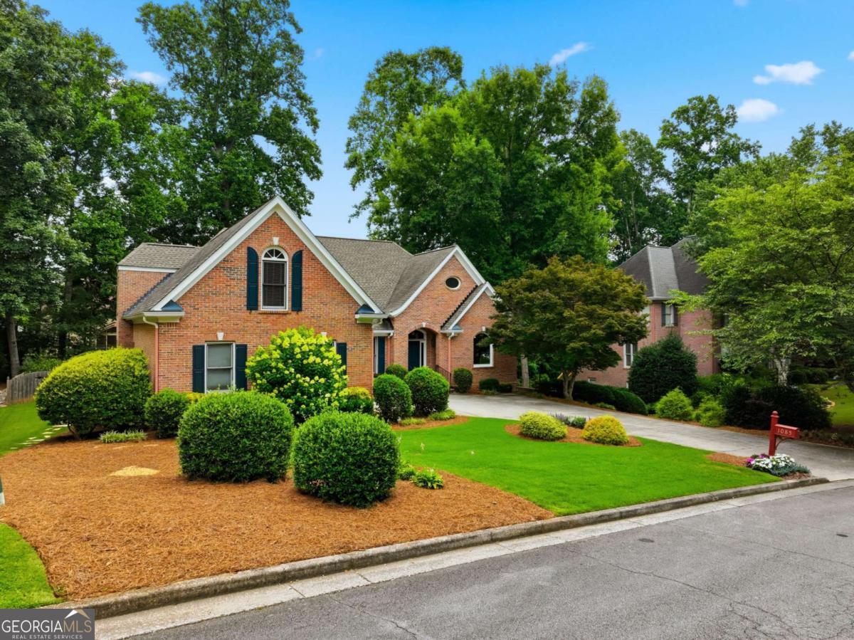 1085 Waterbury Close