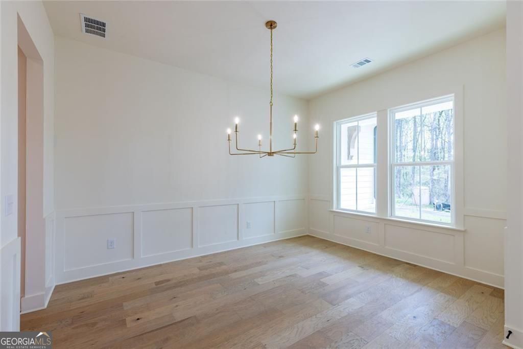 Gainesville, Georgia 30506, United States, 5 Bedrooms Bedrooms, ,5 BathroomsBathrooms,Residential,Active,233018