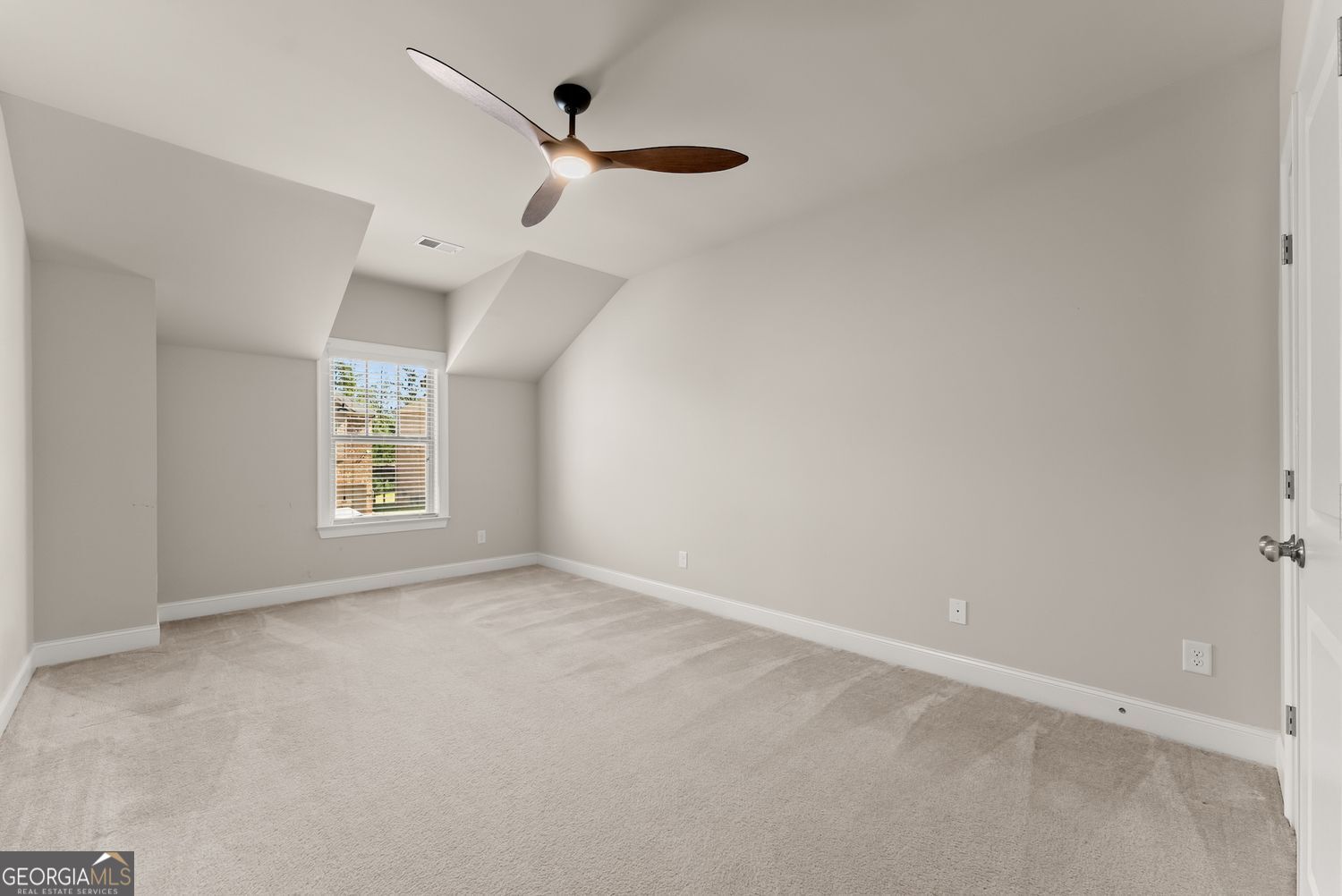 Buford, Georgia 30519, United States, 5 Bedrooms Bedrooms, ,4 BathroomsBathrooms,Residential,Active,223072