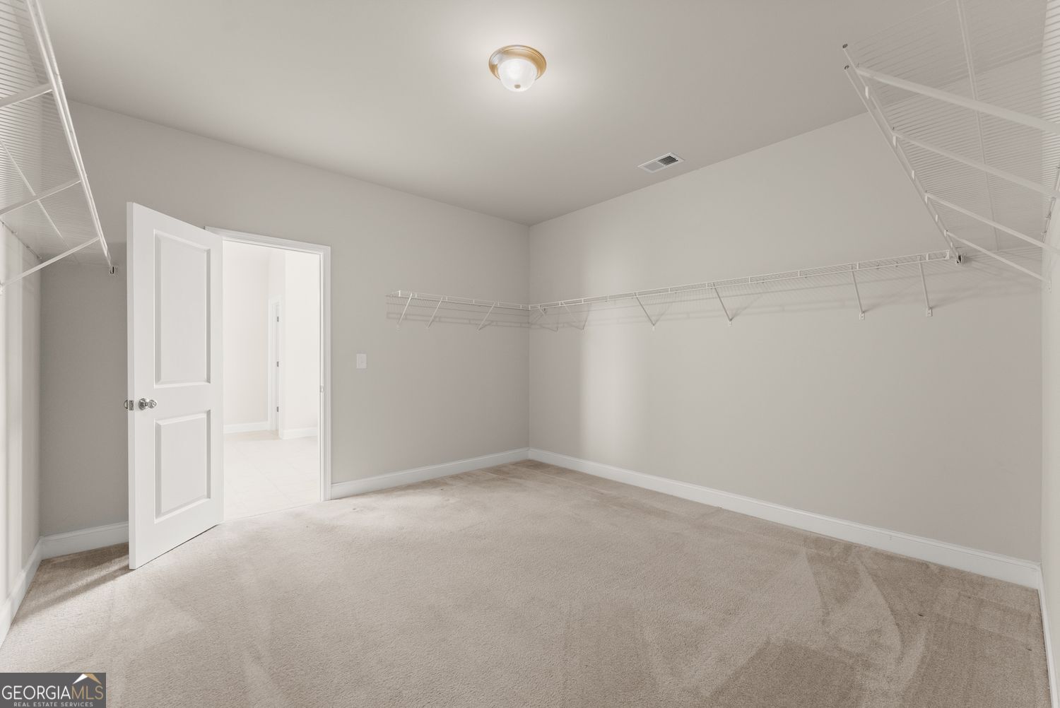 Buford, Georgia 30519, United States, 5 Bedrooms Bedrooms, ,4 BathroomsBathrooms,Residential,Active,223072