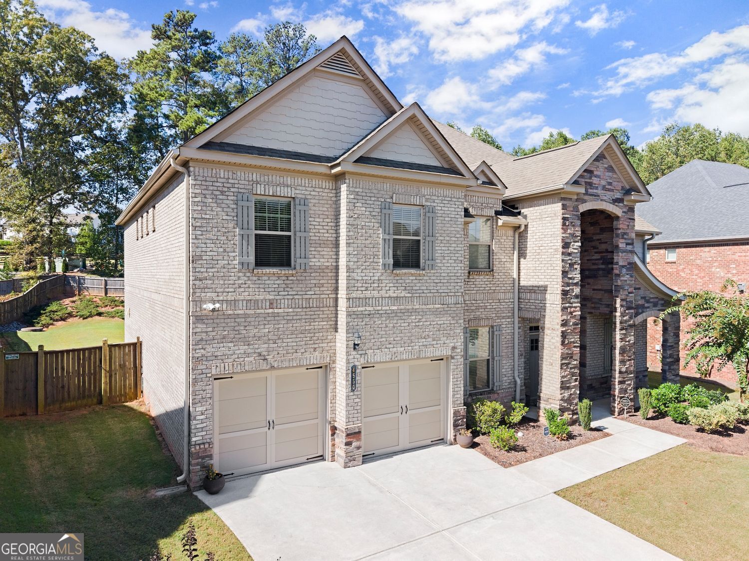 4550 Point Rock DR