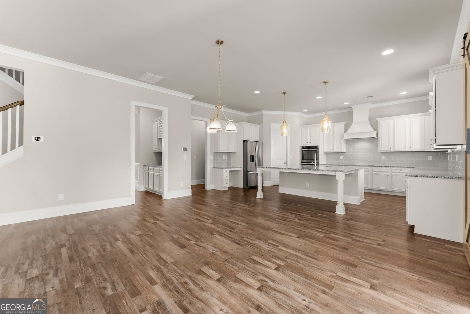 Buford, Georgia 30519, United States, 5 Bedrooms Bedrooms, ,4 BathroomsBathrooms,Residential,Active,223072