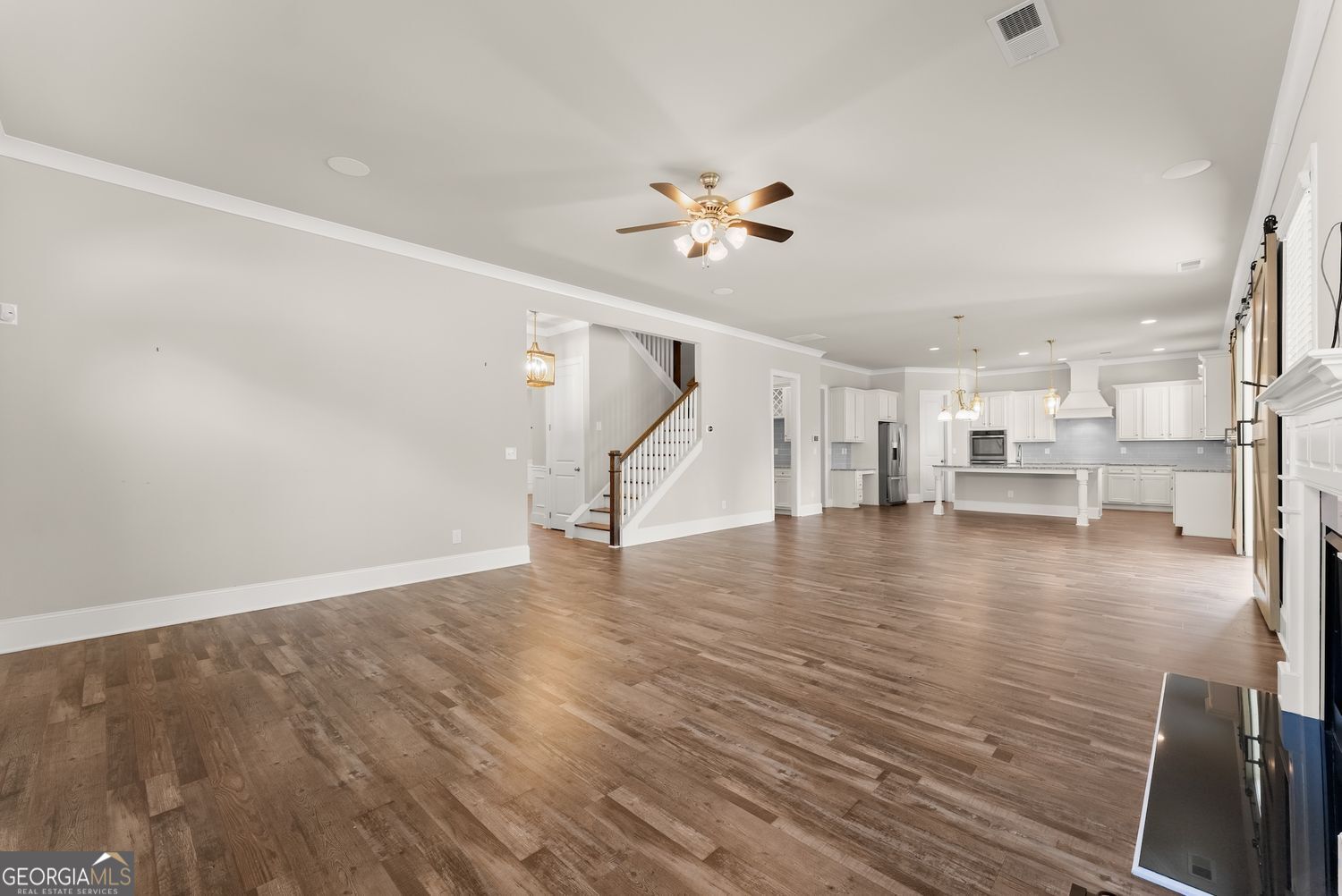 Buford, Georgia 30519, United States, 5 Bedrooms Bedrooms, ,4 BathroomsBathrooms,Residential,Active,223072