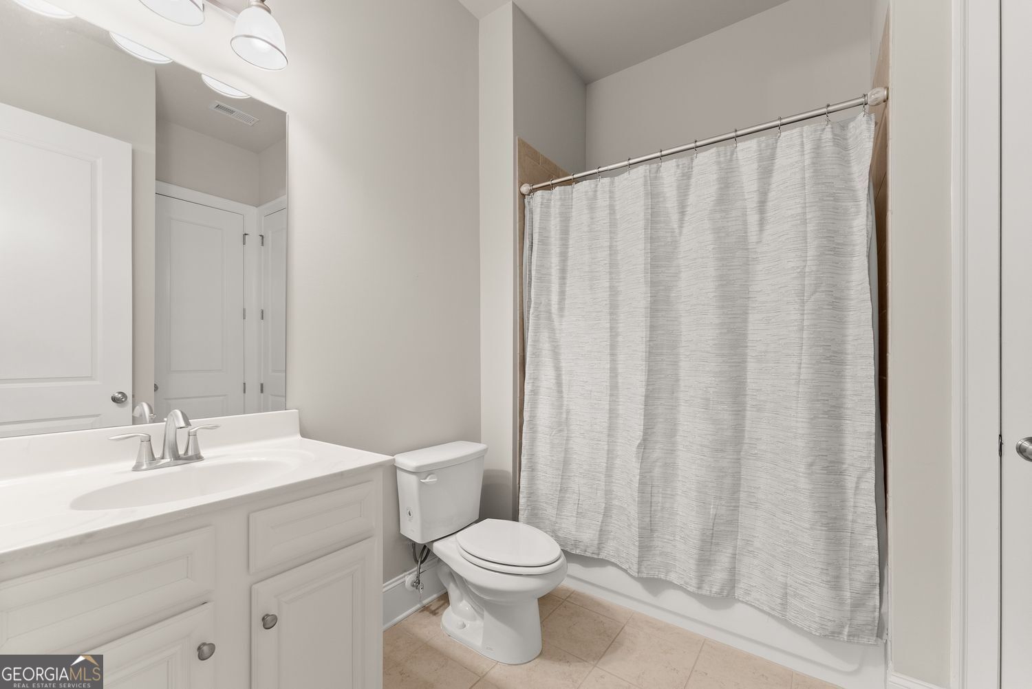 Buford, Georgia 30519, United States, 5 Bedrooms Bedrooms, ,4 BathroomsBathrooms,Residential,Active,223072