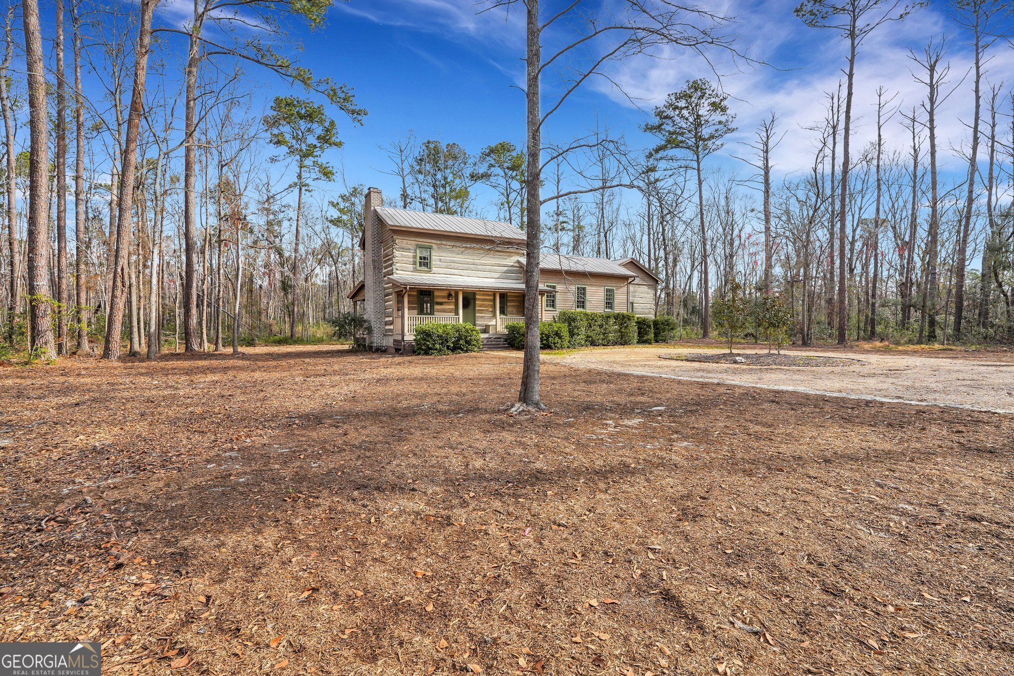 590 Dogwood WAY