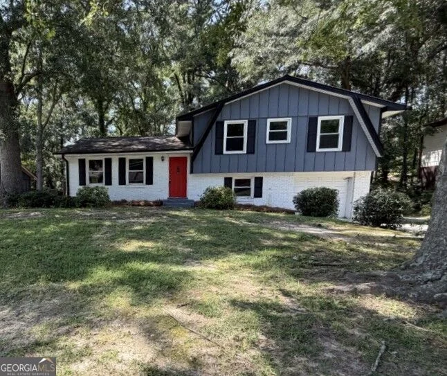 220 Hurst Point