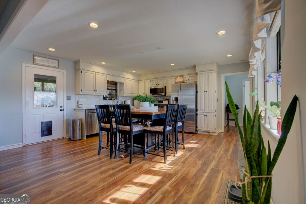 Photo of 2 Maplewood Square SE, Rome, GA 30161 (MLS # 10676883)