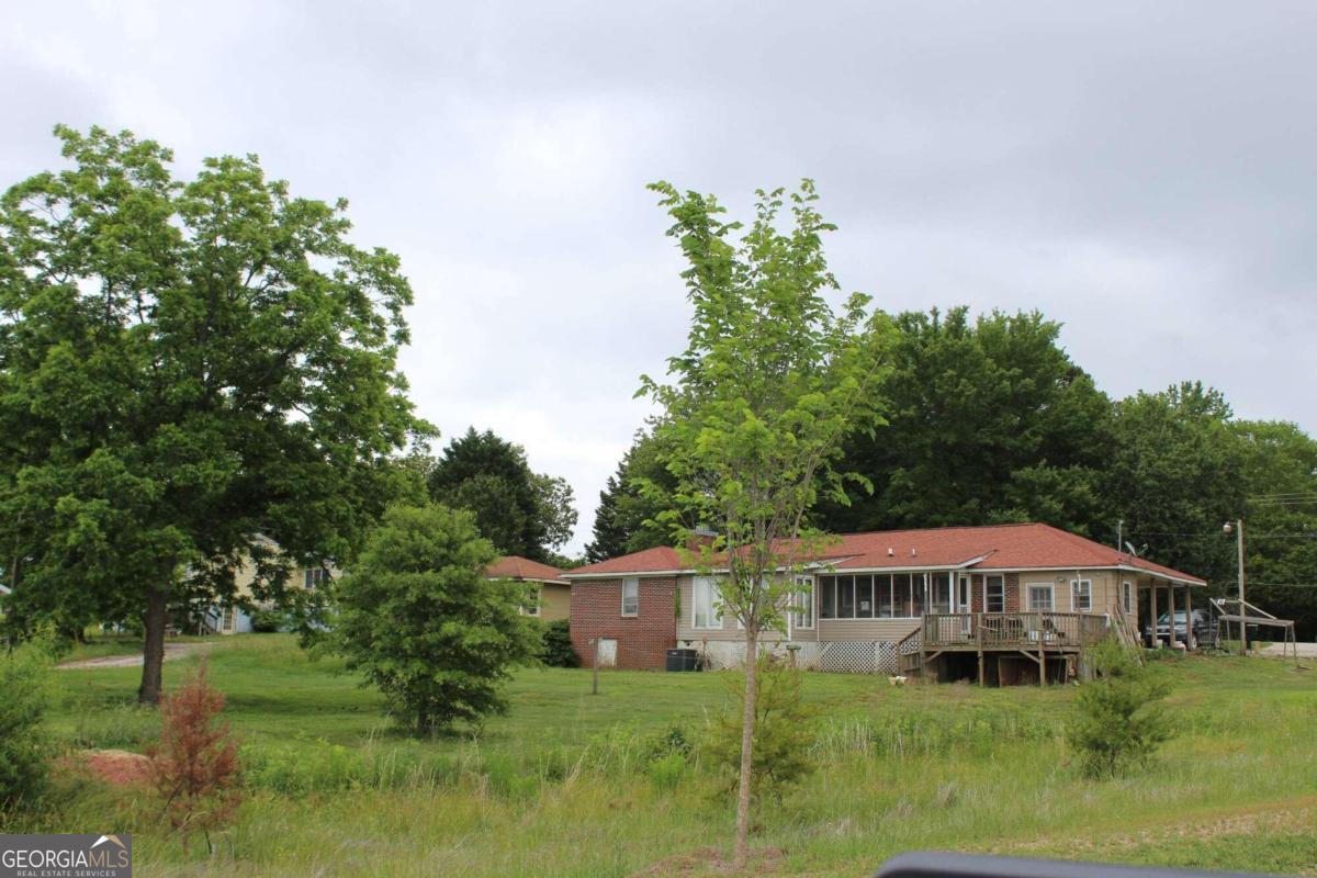 3818 Falcon PKWY
